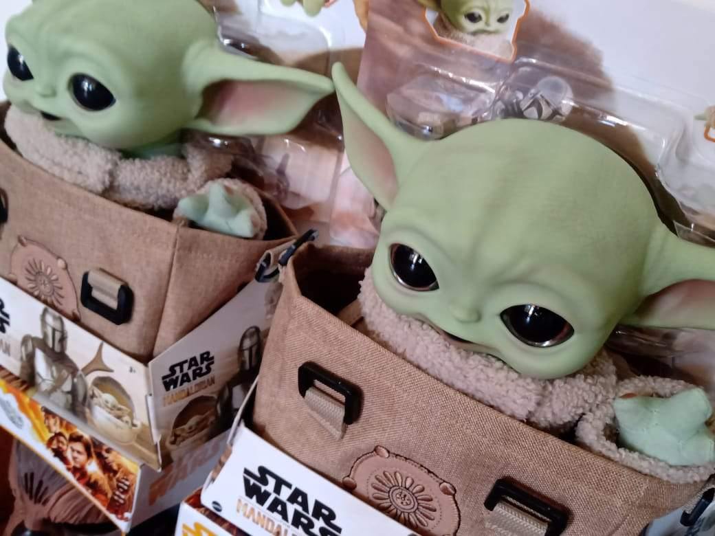 Baby Yoda Mattel Edición de Lujo - Friki Stores